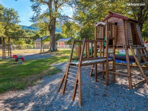 Oh! Campings - Camping Paradis A L'Ombre Des Tilleuls Peyrouse المظهر الخارجي الصورة